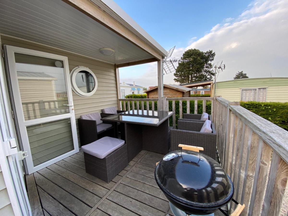 Camping Le Clos Savoye Biville-sur-Mer Bagian luar foto