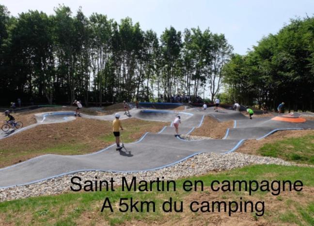 Camping Le Clos Savoye Biville-sur-Mer Bagian luar foto